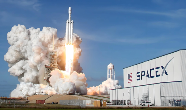 SpaceX 【红龙扑克】史上最大IPO即将诞生 SpaceX要带飞摇摇欲坠的美股?