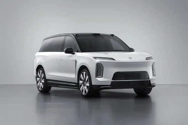 蔚来ES9网传图 【红龙扑克】蔚来ES9官宣4月9日亮相:十一年体系创新的集大成之作