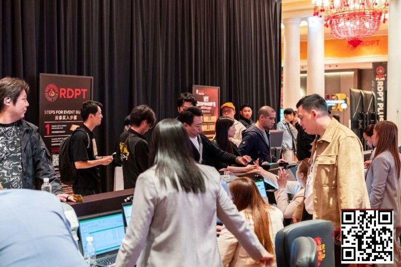 【红龙扑克】2026红龙杯PLUS|首赛即登顶!蔡炜珏倒数第二记分逆袭斩获神龙觉醒开幕赛冠军,赢系列赛首件冠军夹克!