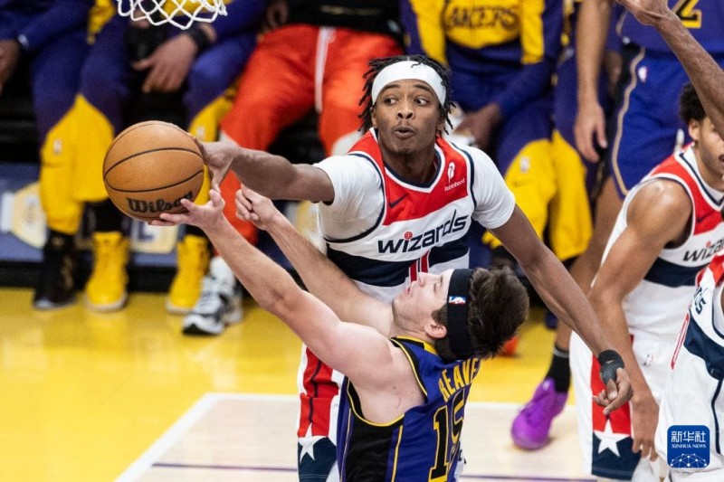 【红龙扑克】NBA东部焦点战前瞻：热火主场迎战76人，谁能掌控关键排名？