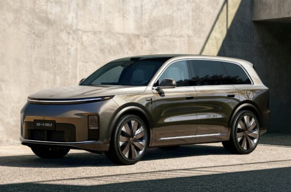 【红龙扑克】售价55.98万元！理想L9 Livis定档5月15日上市并开启交付