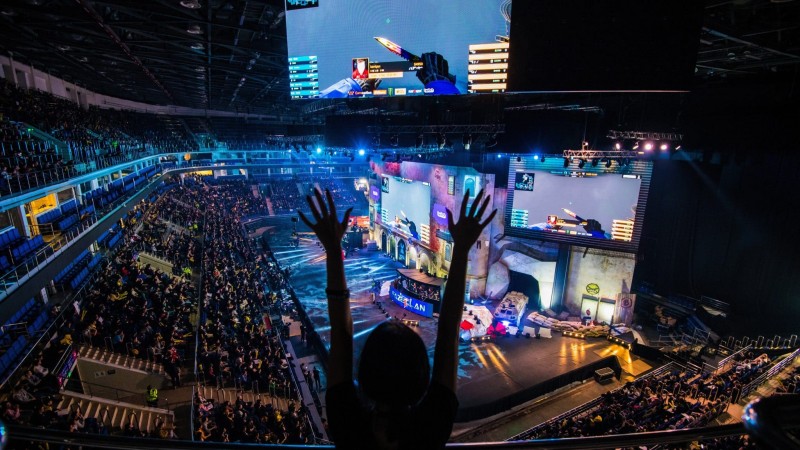 【红龙扑克】体育×电竞：跨界赛事如何推动竞技与娱乐双重发展？