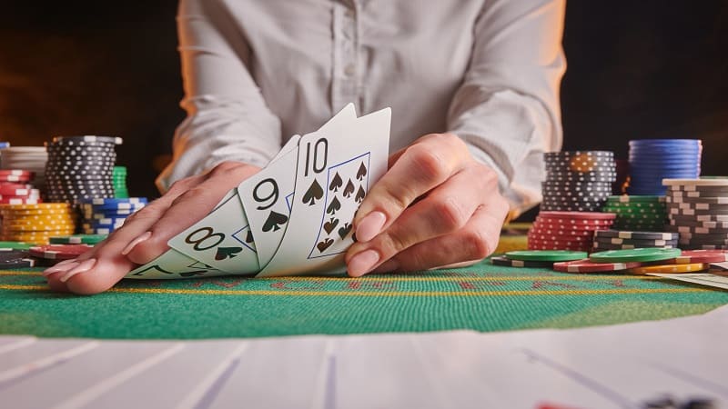 【红龙扑克】百家乐边注玩法全解析：对子、超级六的娱乐逻辑与策略权衡