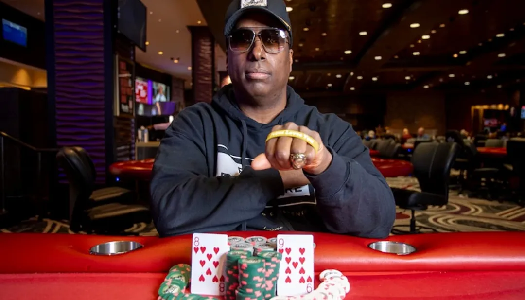 【红龙扑克】Hawkins向Deeb发起10万美元挑战：一年内打破WSOPC戒指纪录，你做不到！