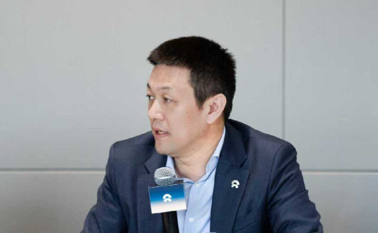 李斌 【红龙扑克】蔚来李斌重申请忘记MPV 称大SUV可替代MPV功能