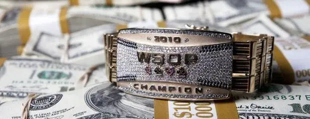 【红龙扑克】意想不到的回答!一条WSOP金手链值多少钱?