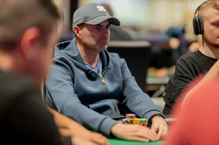 【红龙扑克】AA大战两家KK打出数百BB巨池,一人神弃牌保住筹码 |2026 WSOP主赛