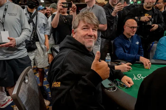 【红龙扑克】WSOP主赛泡沫圈炸裂:Moneymaker出局,剩下的人全笑了