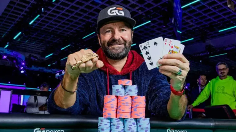【红龙扑克】丹牛赢得2026 WSOP第8条金手链:51岁,他还在赢