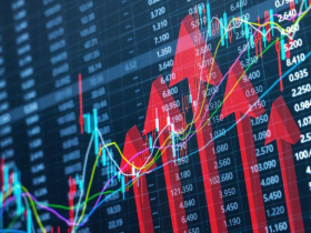 【红龙扑克】A股三大指数集体收跌 创业板指跌4.55% 半导体股调整