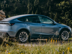 【红龙扑克】曝特斯拉中国正筹备“简化版”车型 预计于2026年投产