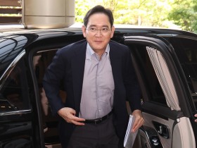 【红龙扑克】三星李在镕股票资产首破20万亿韩元!创历史新高