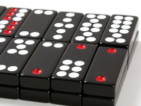 【红龙扑克】大发娱乐牌九游戏震撼上线:传统智慧与现代竞技的完美交锋