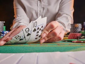 【红龙扑克】百家乐边注玩法全解析:对子、超级六的娱乐逻辑与策略权衡