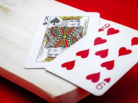 【红龙扑克】三公玩法解析:基础规则与娱乐指南