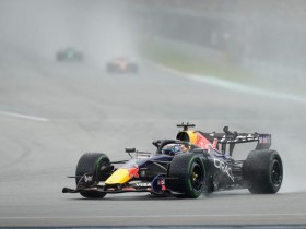 【红龙扑克】F1巴林大奖赛暖胎圈动力异常:国际汽联发布声明,软件更新后比赛正常进行